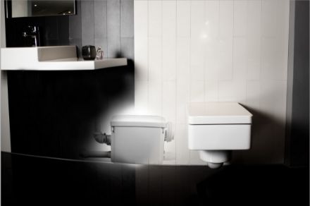 Mutassa a/az Sanipump Speciel Optimum CWC-2 szennyvízátemelő fali WC-hez, WC + 2db oldalsó csonk, darálós WC részleteit Kép Sanipump Speciel Optimum CWC-2 szennyvízátemelő fali WC-hez, WC + 2db oldalsó csonk, darálós WC