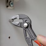 Kép Knipex Cobra vízpumpa-fogó 125 mm, 1" 8701125