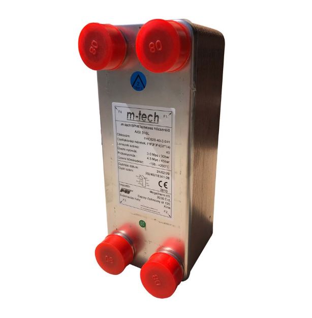 Kép m-tech FHC028 40 lemezes, rézzel forrasztott rm. hőcserélő 4x5/4" csatlakozócsonkokkal