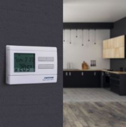 Mutassa a/az Computherm Q7 digitális programozható szobatermosztát részleteit Kép Computherm Q7 digitális programozható szobatermosztát
