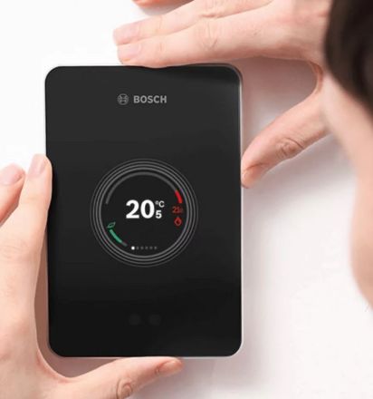 Mutassa a/az Bosch CT 200 okosszabályozó integrált WLAN kapcsolattal, fekete 7736701392 részleteit Kép Bosch CT 200 okosszabályozó integrált WLAN kapcsolattal, fekete 7736701392