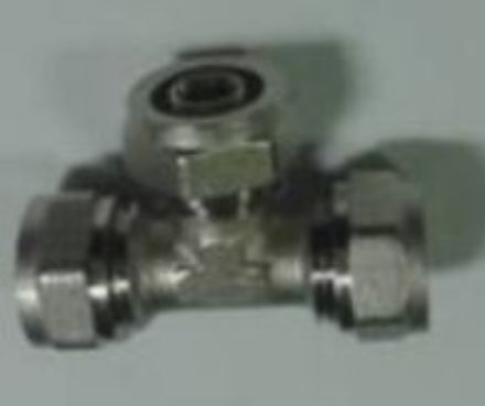 Mutassa a/az 26-32-26 RT press T-idom részleteit Kép 26-32-26 RT press T-idom