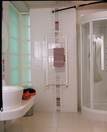 Mutassa a/az Star Fürdőszobai radiátor egyenes fehér 600 * 764 törölközőszárító részleteit Kép Star Fürdőszobai radiátor egyenes fehér 600 * 764 törölközőszárító