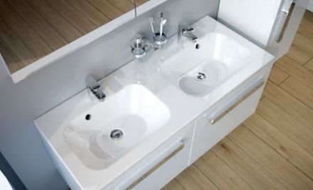 Mutassa a/az Ravak CHROME 1200 fűrdőszobai szekrény, mosdó alá, fehér/fehér (84-X000000536) részleteit Kép Ravak CHROME 1200 fűrdőszobai szekrény, mosdó alá, fehér/fehér (84-X000000536)