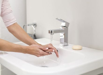 Mutassa a/az Ravak Chrome álló mosdócsaptelep leeresztő nélkül CR 012.00 (84-X070041) részleteit Kép Ravak Chrome álló mosdócsaptelep leeresztő nélkül CR 012.00 (84-X070041)