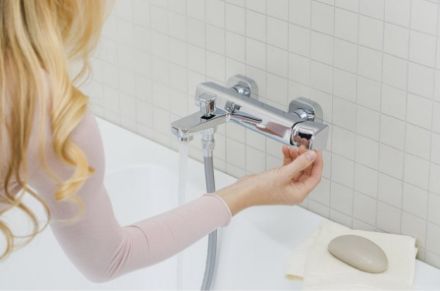 Mutassa a/az Ravak 10° fali kádcsaptelep 150mm TD F 022.00/150 X070131 részleteit Kép Ravak 10° fali kádcsaptelep 150mm TD F 022.00/150 X070131