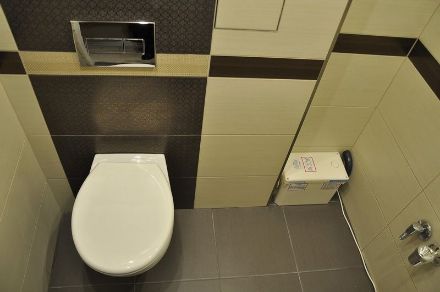 Mutassa a/az Sanipump Speciel Optimum CWC-2 szennyvízátemelő fali WC-hez, WC + 2db oldalsó csonk, darálós WC részleteit Kép Sanipump Speciel Optimum CWC-2 szennyvízátemelő fali WC-hez, WC + 2db oldalsó csonk, darálós WC