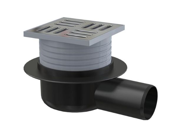 Kép AlcaPlast Padlóösszefolyó vízszintes elvezetéssel NA50, alacsony (77mm) beépítési magassággal, rozsdamentes ráccsal (105x105mm), vizes bűzelzáróval